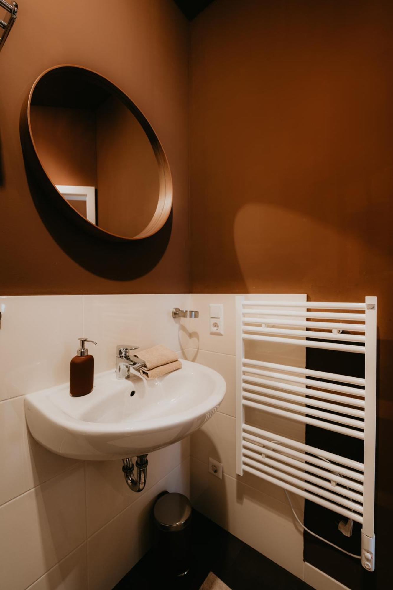 Llr Design Apartment - Sepia Toffee Im Zentrum Von Koblenz Koblenz  Dış mekan fotoğraf